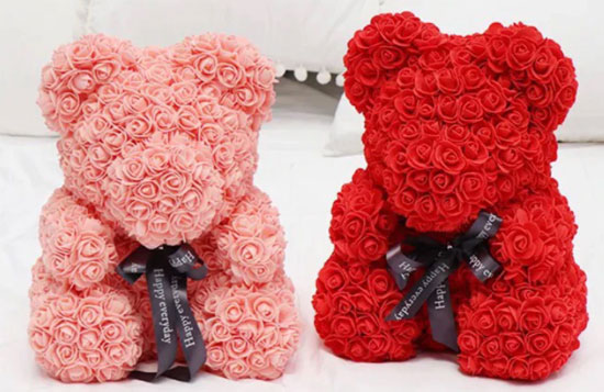Медведь из роз - подарок для девушки