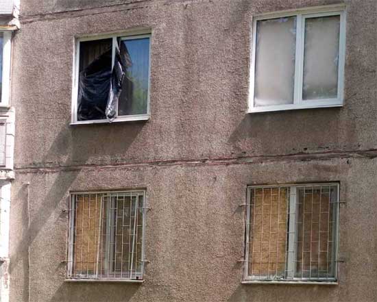Разбитые окна, Украина